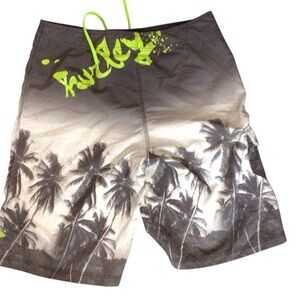 Hurley Gray and White Hybrid Shorts size 34 * no inside lining